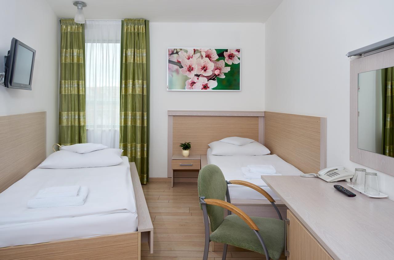פראג Hotel Ankora מראה חיצוני תמונה