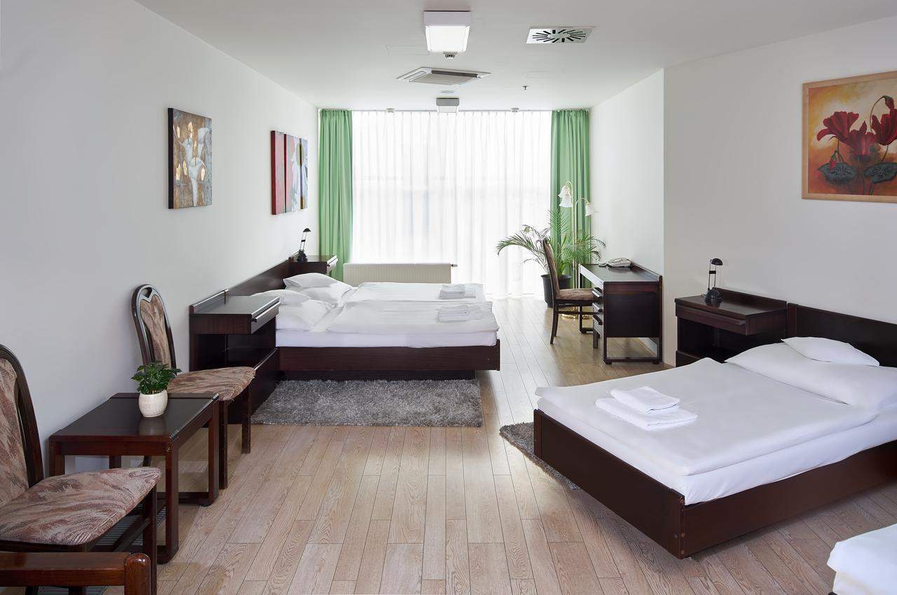 פראג Hotel Ankora מראה חיצוני תמונה