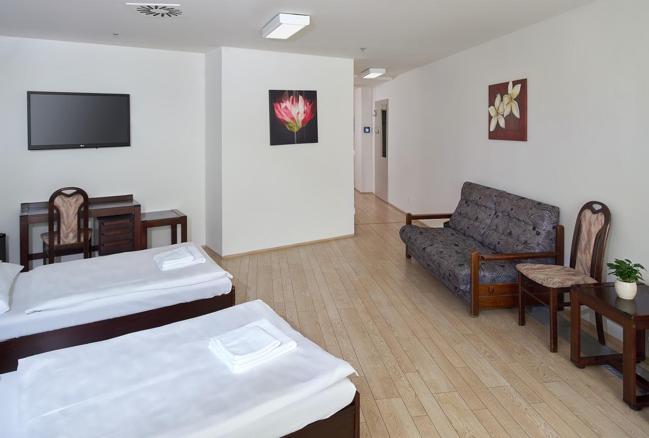 פראג Hotel Ankora מראה חיצוני תמונה