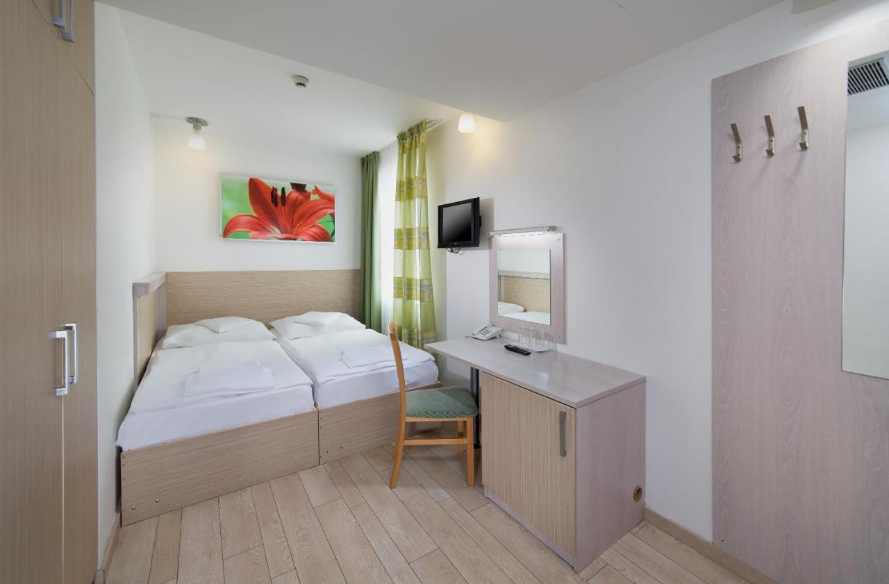 פראג Hotel Ankora מראה חיצוני תמונה