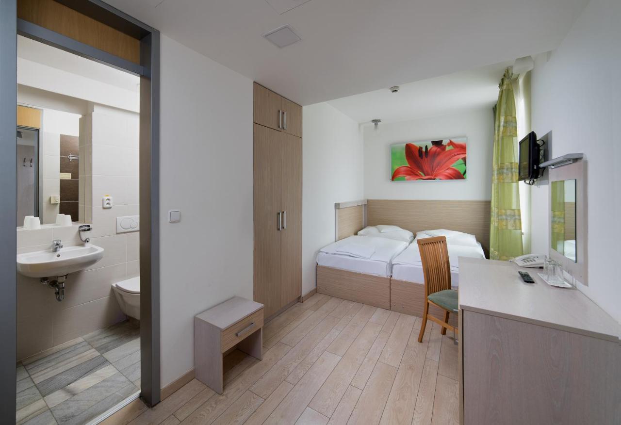 פראג Hotel Ankora מראה חיצוני תמונה